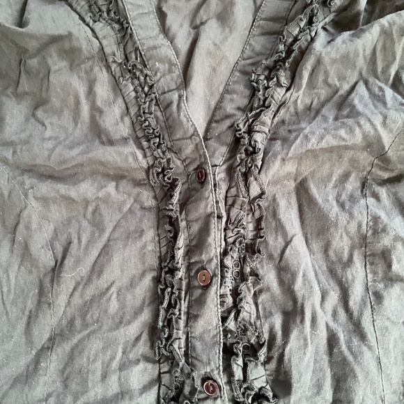 Flutterbye blouse with ruffles and tie waist - Picture 3 of 5